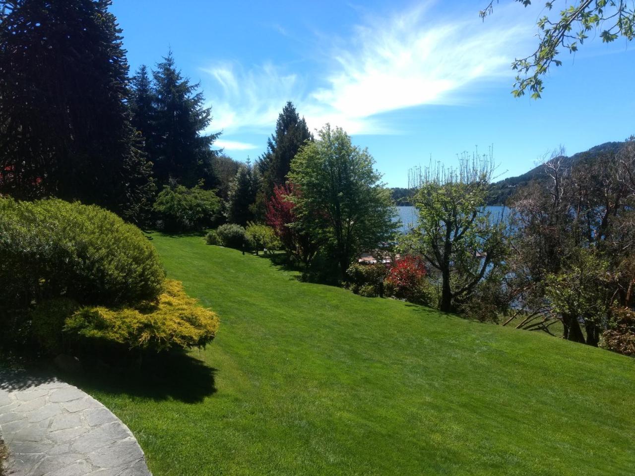 Puerto Pireo * San Carlos de Bariloche